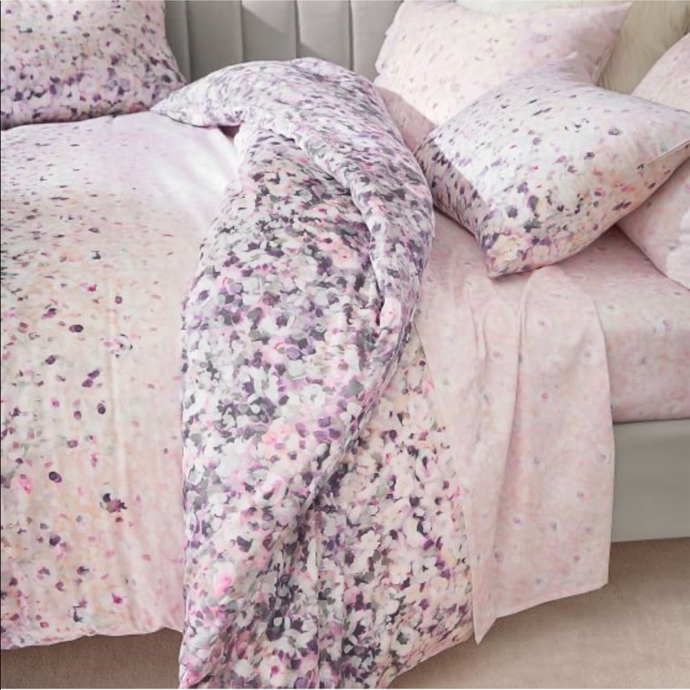 ISO DO NOT BUY LISTING Monique Lhuillier Cherry Blossom Sateen Duvet